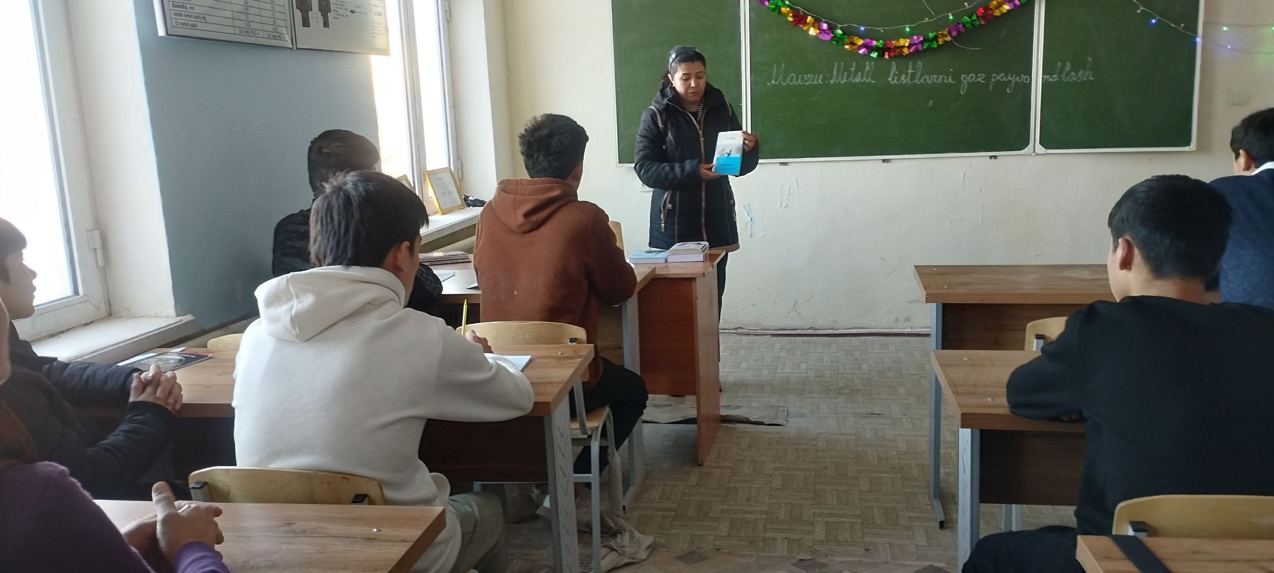 Muso Toshmuhammad o‘g‘li Oybekning "Quyosh qoraymas"   kitobining taqdimoti o‘tkazildi.