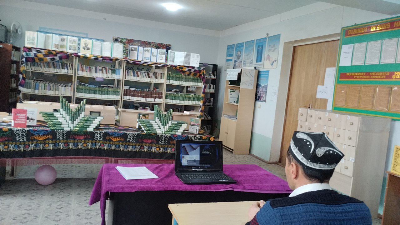 "Siyosiy-maʼrifat soati"