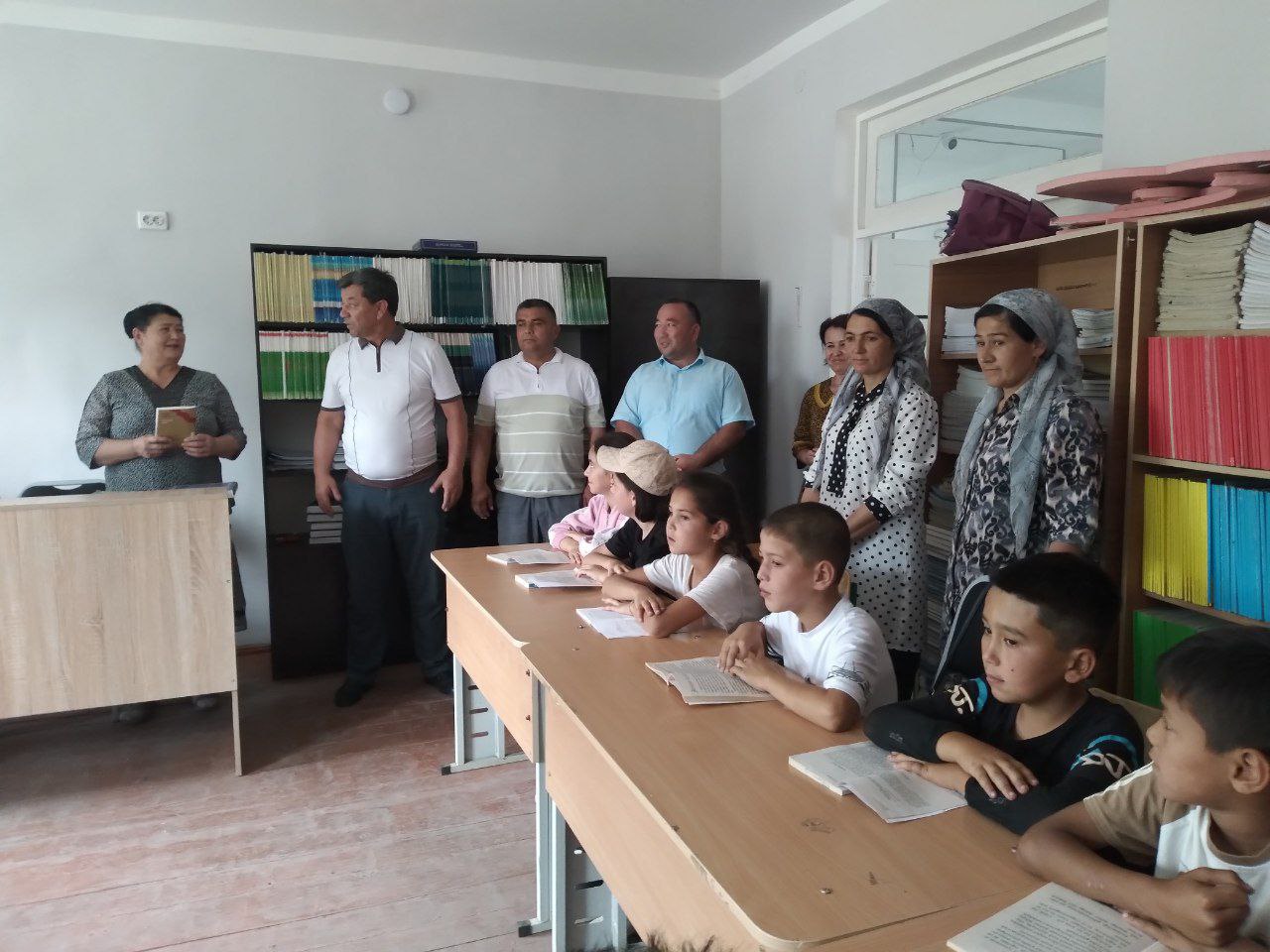 Yangiobod tumanida "DOLZARB 90 KUN" loyihasi davom etmoqda.