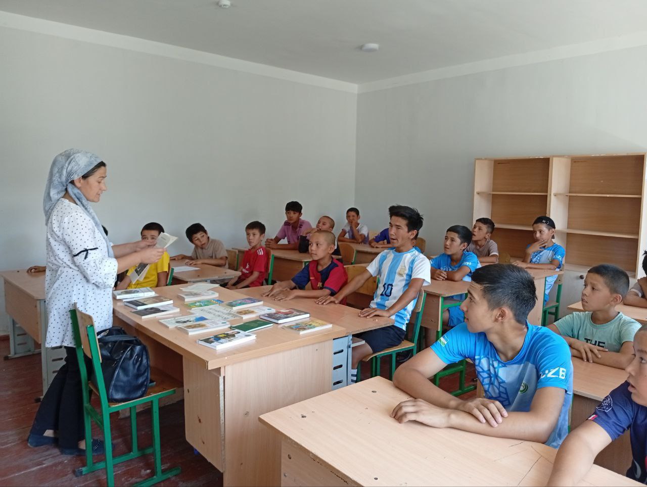 Yangiobod tumanida "DOLZARB 90 KUN" loyihasi davom etmoqda.