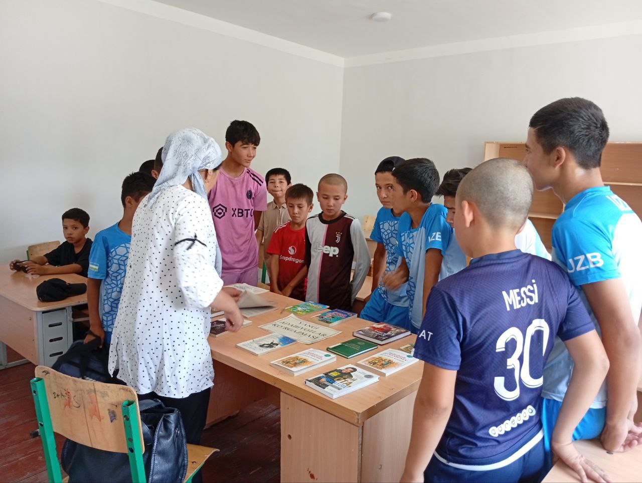 Yangiobod tumanida "DOLZARB 90 KUN" loyihasi davom etmoqda.