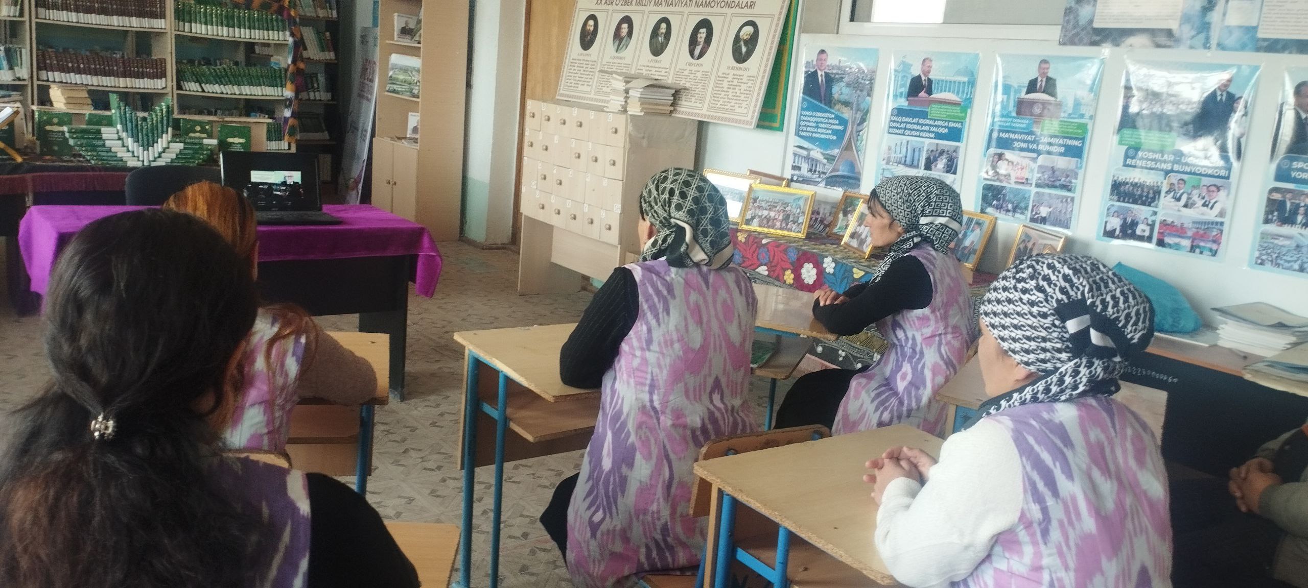 "Siyosiy-ma’rifat" soati