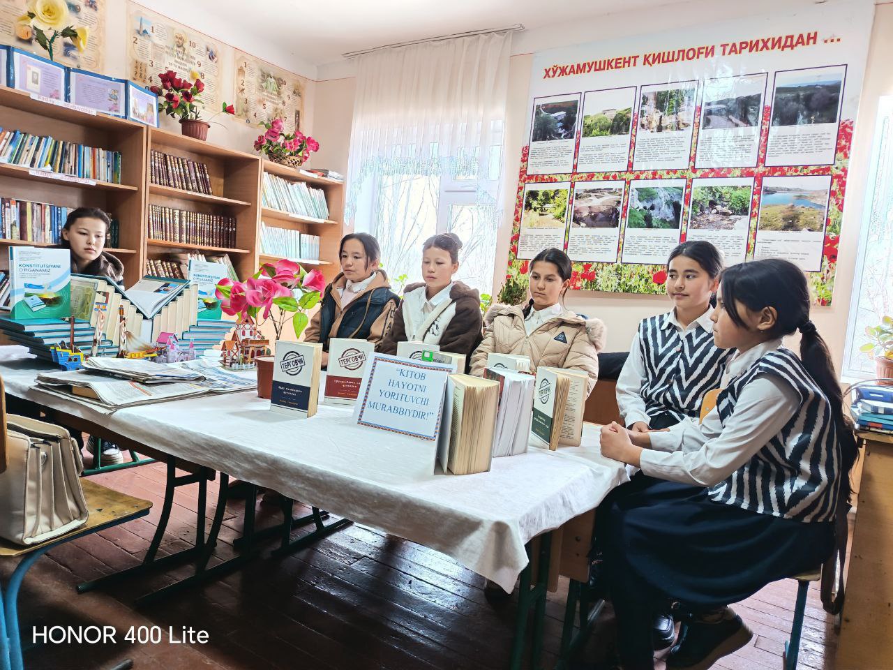 "Kitob-hayotni yaratuvchi murabbiydir"