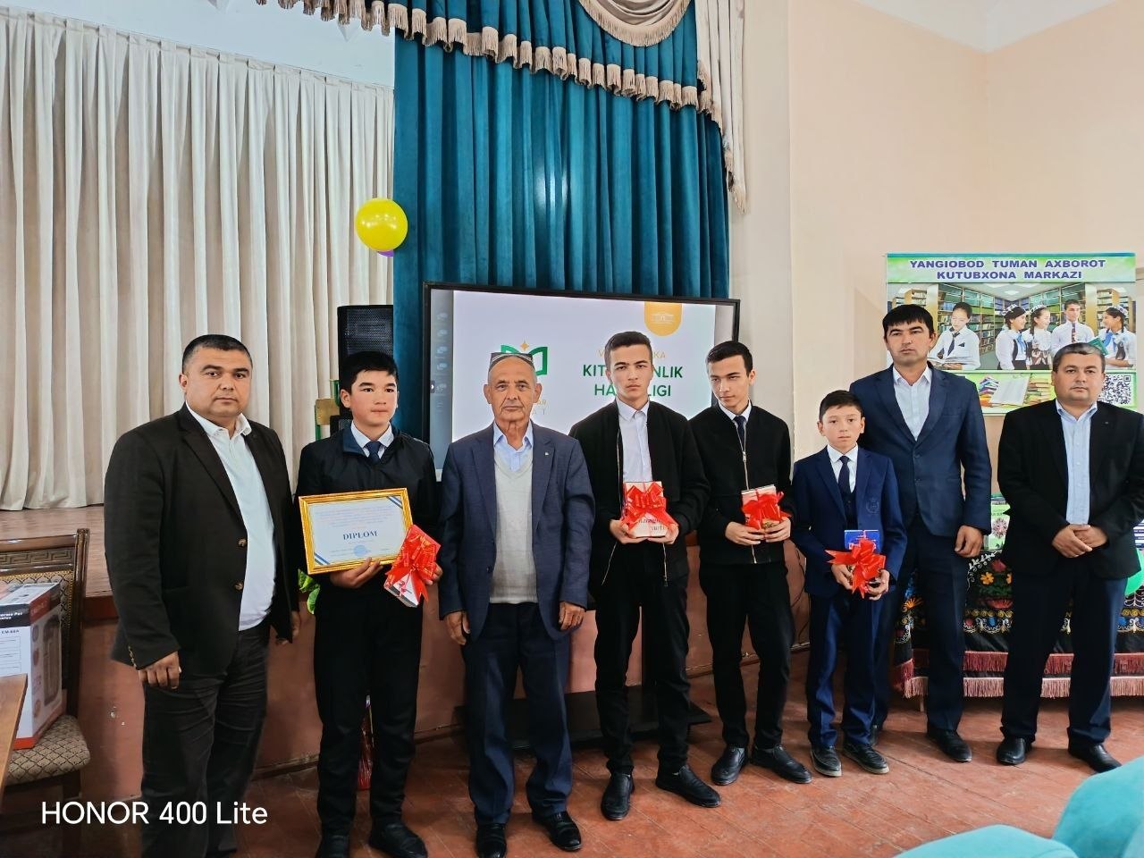 “Kitobsevar millat” shiori ostida kitobxonlik haftaligi yakunlandi